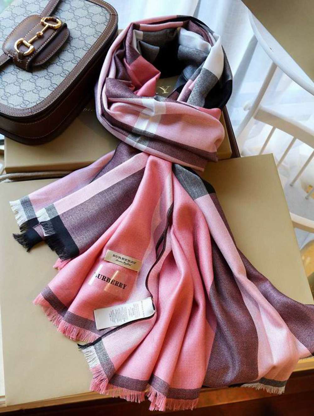 B**rry scarf